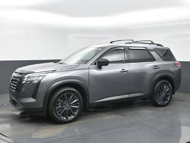 Used 2026 Nissan Pathfinder SL w/ SL Premium Package FWD image 2