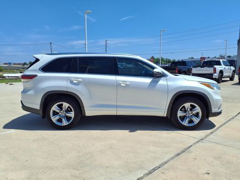 Used 2016 Toyota Highlander Limited FWD image 5