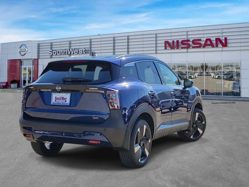 New 2026 Nissan Kicks SR image 7