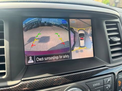 Used 2019 Nissan Pathfinder SL AWD/4WD image 13
