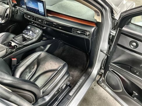 Used 2021 Lincoln Nautilus Reserve image 30