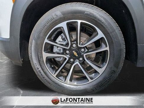 Used 2025 Chevrolet TrailBlazer LT FWD image 31