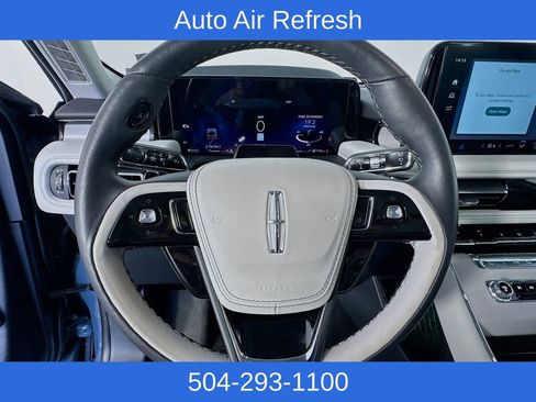 Used 2025 Lincoln Aviator Reserve image 11