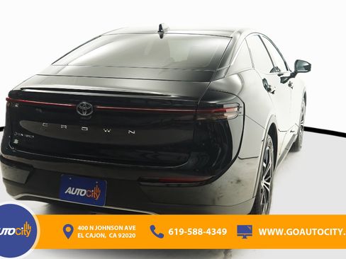 Used 2024 Toyota Crown XLE image 10
