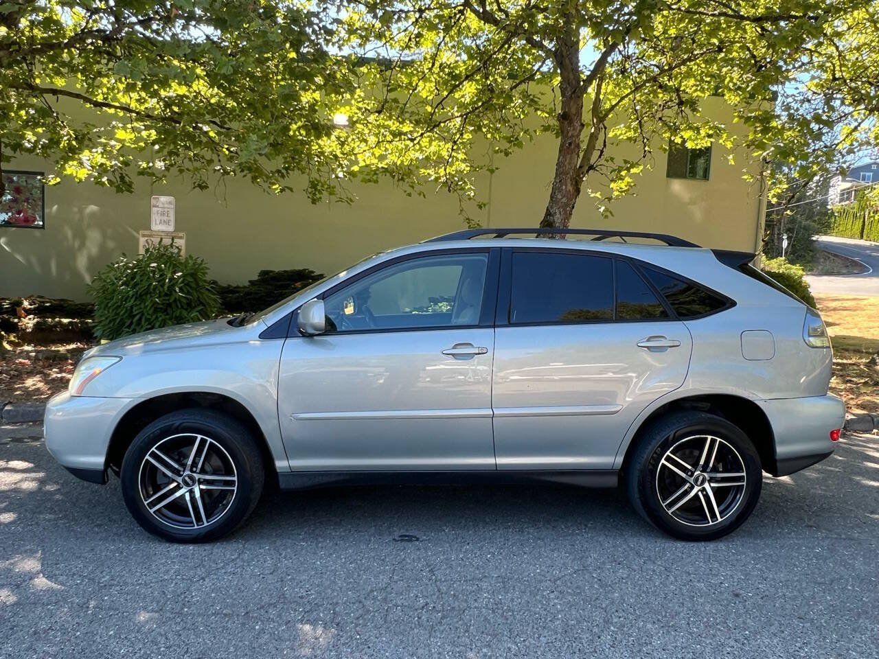 Used 2006 Lexus RX 400h AWD image 2