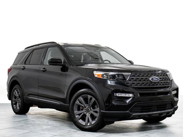 Certified 2024 Ford Explorer XLT w/ Equipment Group 202A AWD/4WD image 1