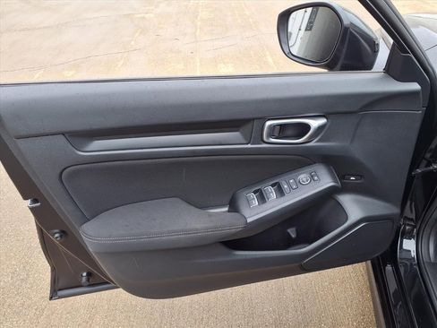 Used 2023 Honda Civic LX image 11