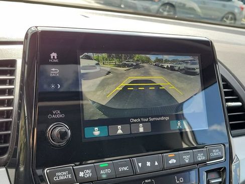 Certified 2024 Honda Odyssey Touring image 30