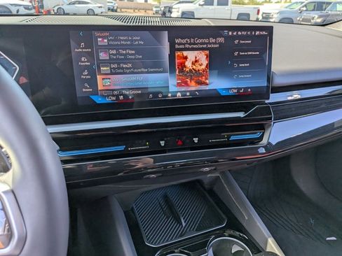 Used 2026 BMW 530i w/ M Sport Package image 10