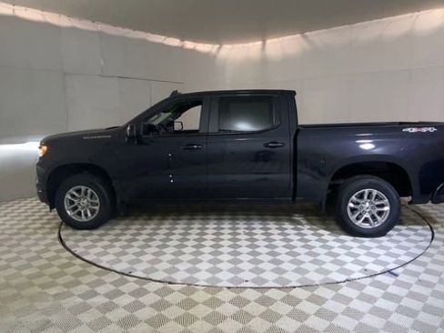 Used 2023 Chevrolet Silverado 1500 RST image 5