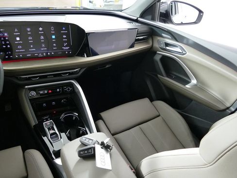 Used 2025 Audi Q5 Prestige AWD/4WD image 26