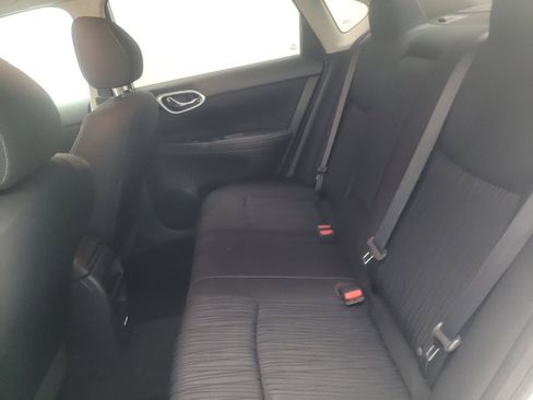Used 2019 Nissan Sentra SV FWD image 18