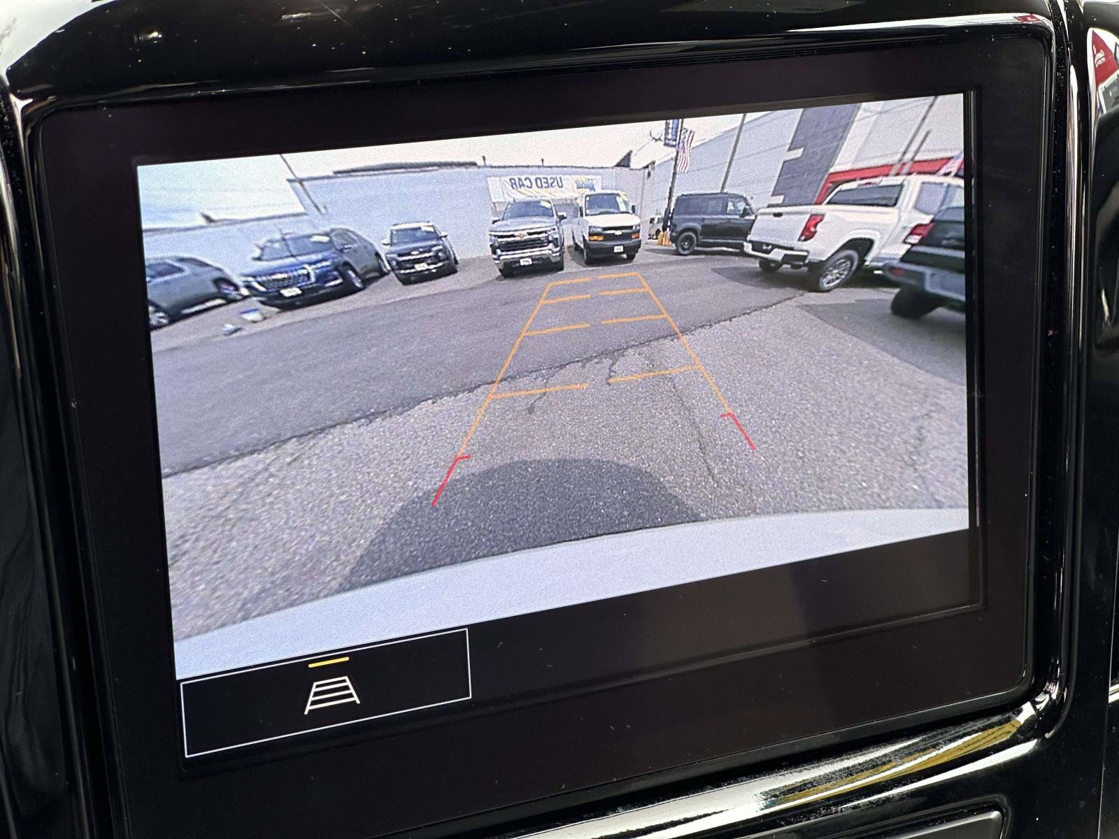 Used 2023 Chevrolet Traverse LT AWD/4WD image 30