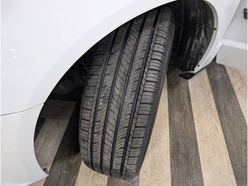 Used 2014 Dodge Grand Caravan American Value Package w/ UConnect Hands-Free Group image 21