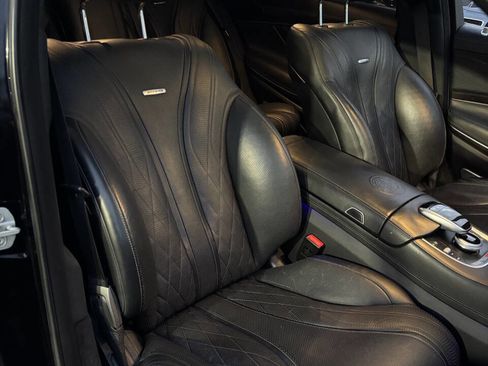 Used 2015 Mercedes-Benz S 63 AMG 4MATIC Sedan w/ Driver Assistance Package image 24