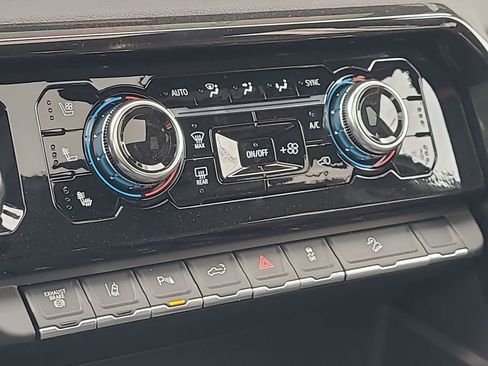 New 2026 GMC Sierra 2500 AT4 w/ AT4 Premium Plus Package image 13