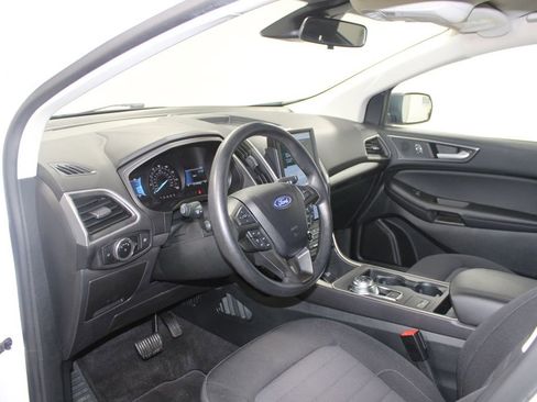 Used 2024 Ford Edge SE image 19