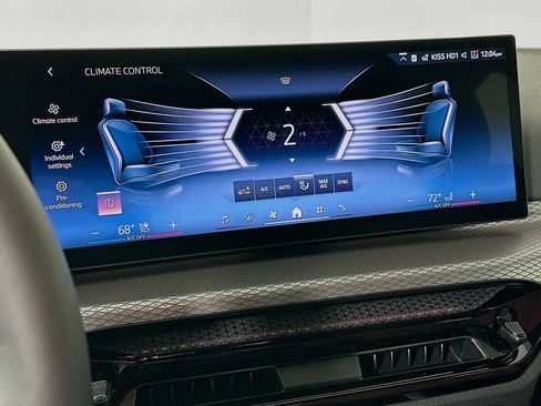 Used 2026 BMW 430i xDrive w/ M Sport Package image 19