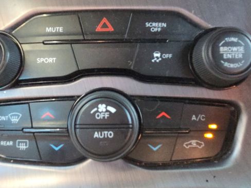 Used 2017 Dodge Challenger SXT w/ Blacktop Package image 17