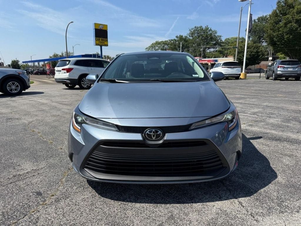 Used 2023 Toyota Corolla LE FWD image 6