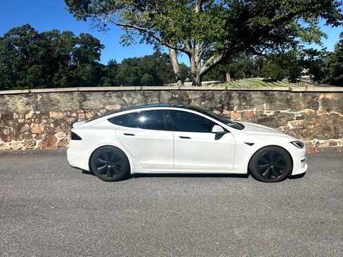 Used 2022 Tesla Model S AWD image 8