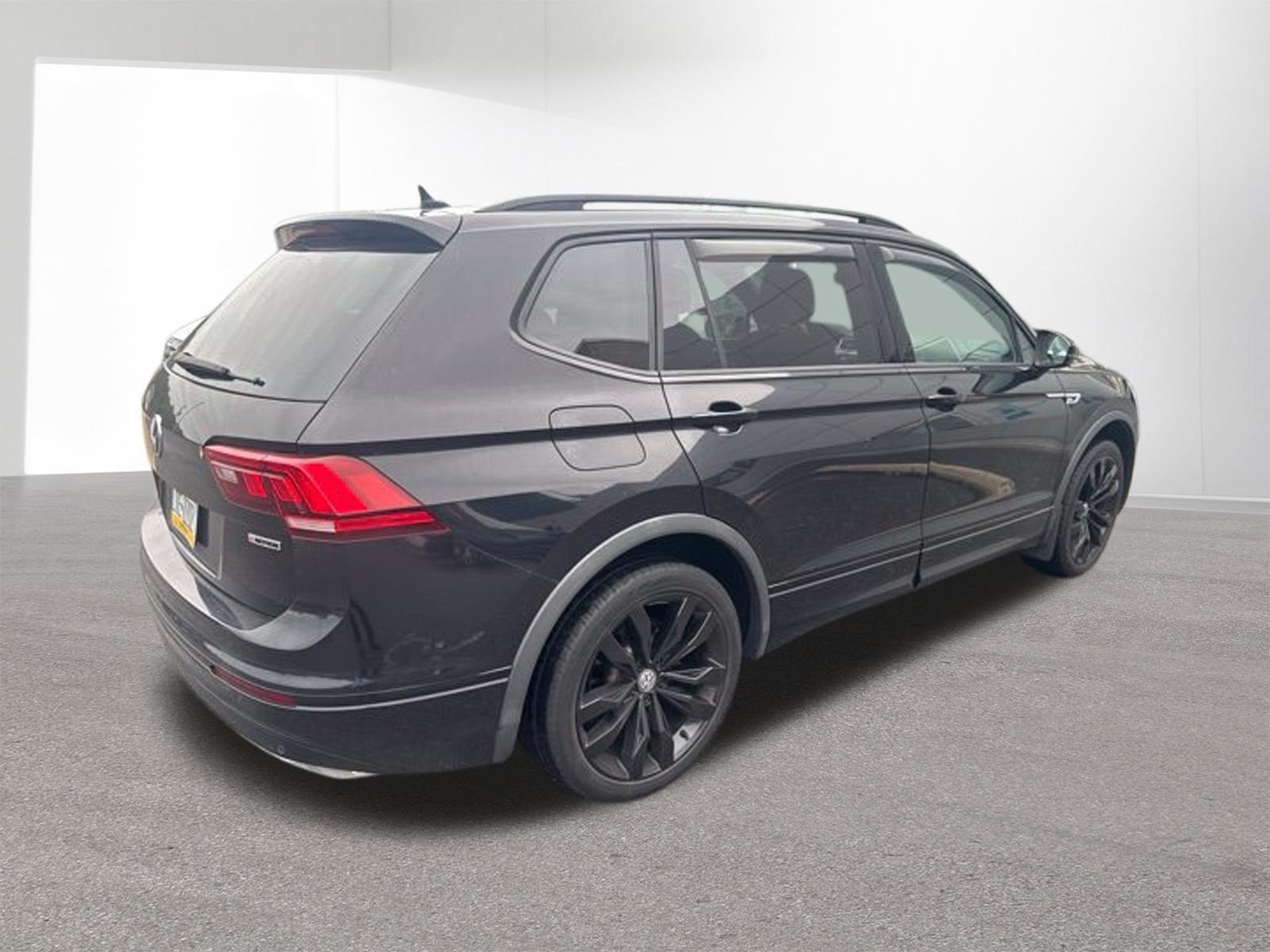 Used 2021 Volkswagen Tiguan SE AWD/4WD image 5