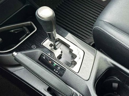 Used 2018 Toyota RAV4 Limited image 20