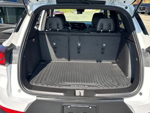 Used 2024 Chevrolet TrailBlazer ACTIV w/ Driver Confidence Package image 11