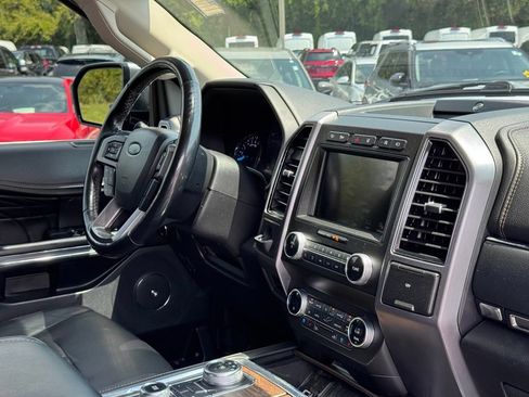 Used 2019 Ford Expedition Platinum AWD/4WD image 7