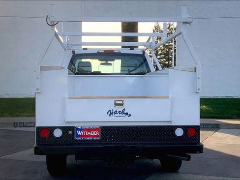 New 2026 Ford F250 XL w/ XL Chrome Package image 4