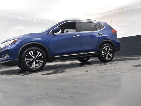 Used 2018 Nissan Rogue SL image 24