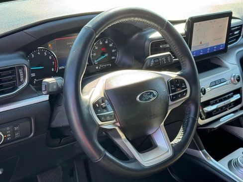Certified 2022 Ford Explorer XLT w/ Equipment Group 202A image 21