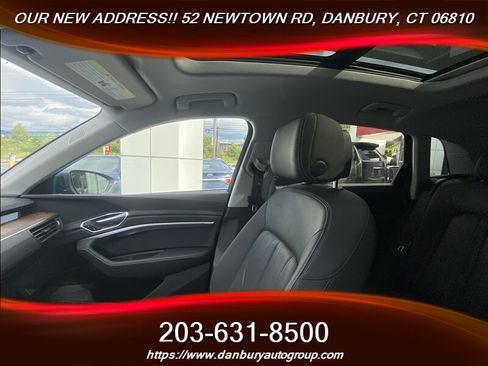 Used 2019 Audi e-tron Premium Plus AWD/4WD image 15
