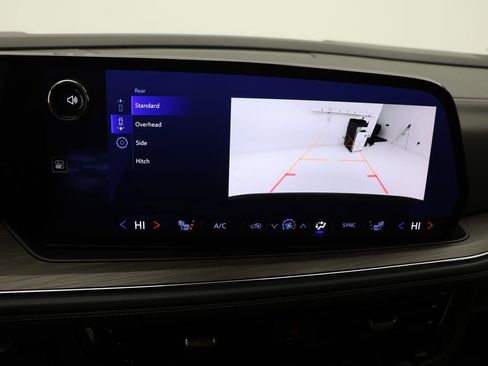 Used 2025 Chevrolet Tahoe LT image 22