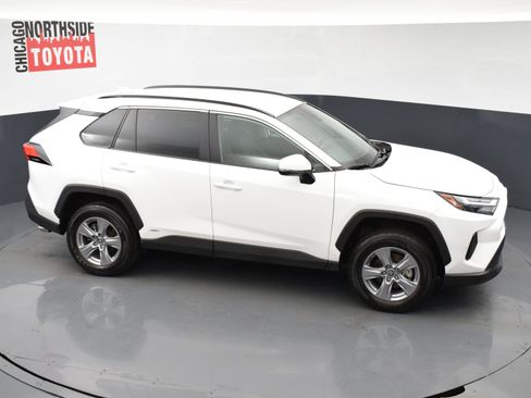 Used 2025 Toyota RAV4 XLE AWD/4WD image 20