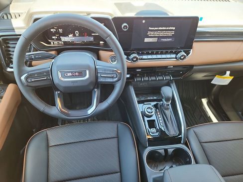 New 2026 GMC Canyon AT4 w/ Technology Plus Package AWD/4WD image 9