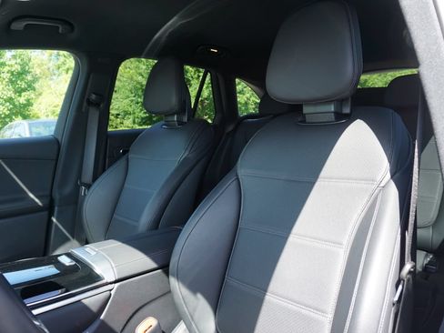 Certified 2025 Mercedes-Benz GLC 300 image 13