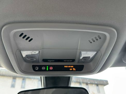 Used 2022 Chevrolet Malibu LT image 29