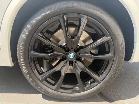 New 2026 BMW X7 M60i AWD/4WD image 8