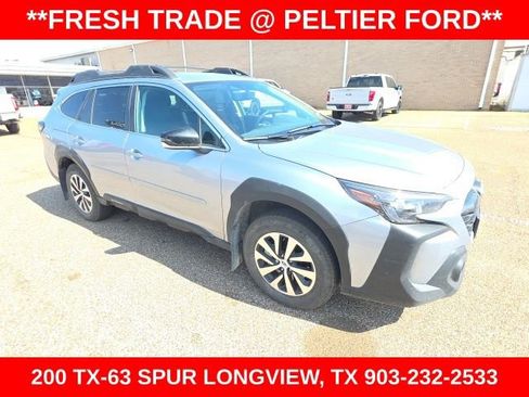 Used 2025 Subaru Outback Premium image 1