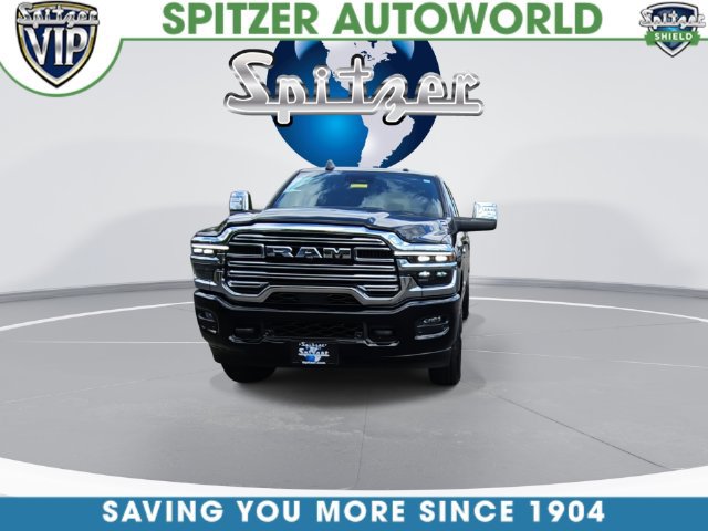 Used 2025 RAM 3500 Laramie AWD/4WD image 5
