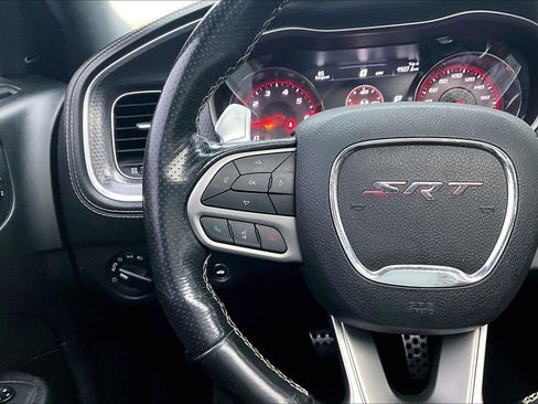 Used 2020 Dodge Charger SRT Hellcat w/ Harman/Kardon Audio Group image 10