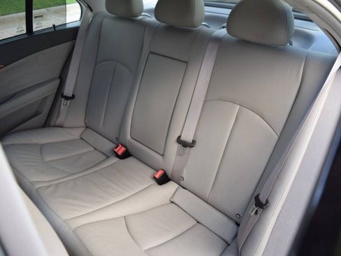Used 2006 Mercedes-Benz E 350 Sedan image 41