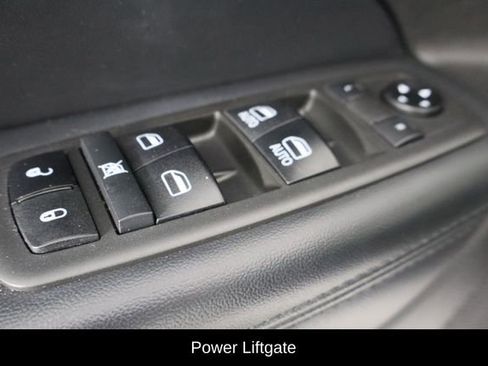 Used 2021 Jeep Grand Cherokee Laredo X image 22