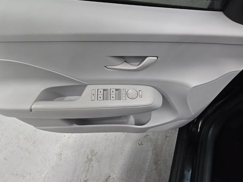 Certified 2024 Hyundai Kona SEL AWD/4WD image 10