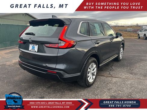 Used 2023 Honda CR-V LX image 9