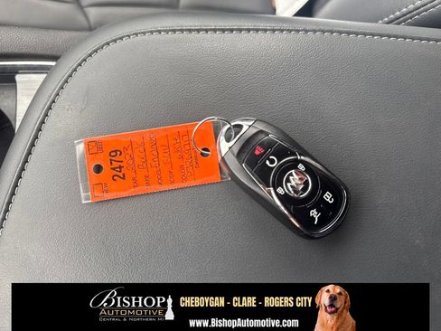 Used 2023 Buick Enclave Essence w/ LPO, Floor Liner Package AWD/4WD image 25
