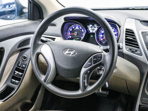 Used 2015 Hyundai Elantra SE FWD image 15