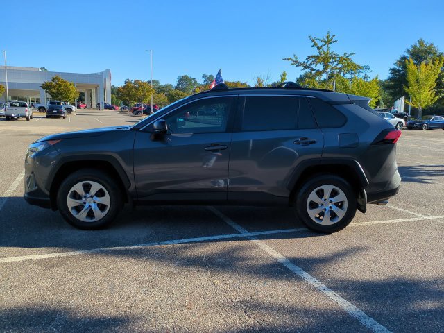 Used 2021 Toyota RAV4 LE AWD/4WD image 7