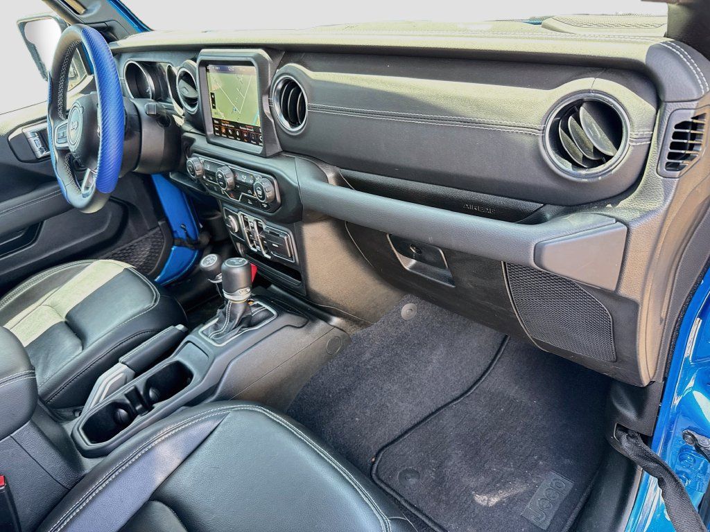 Certified 2023 Jeep Wrangler Unlimited Sahara AWD/4WD image 33